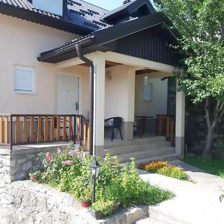 Our House Apartments 콜라신 외부 사진
