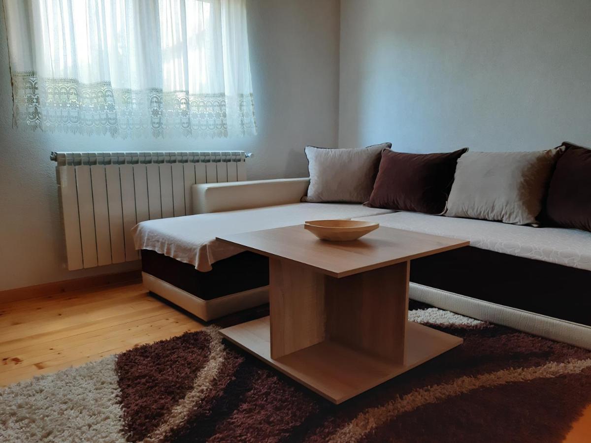 Our House Apartments 콜라신 외부 사진