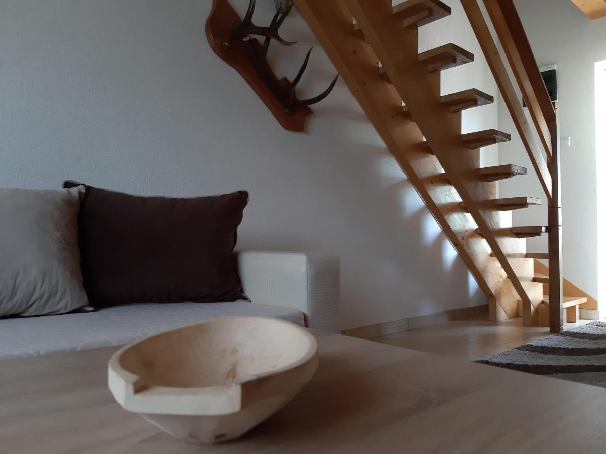 Our House Apartments 콜라신 외부 사진