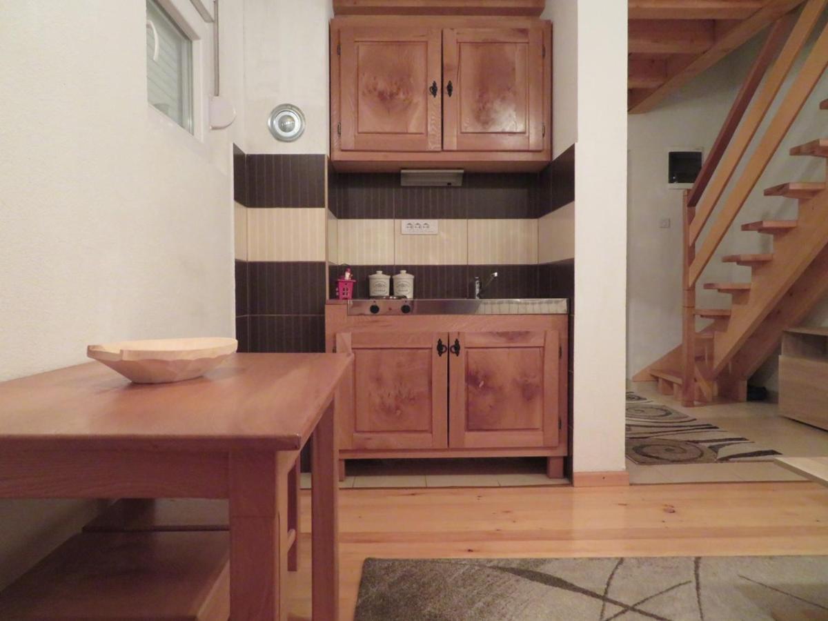 Our House Apartments 콜라신 외부 사진