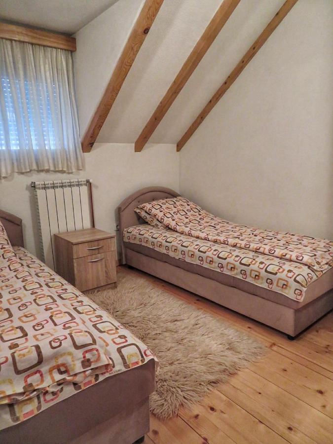 Our House Apartments 콜라신 외부 사진